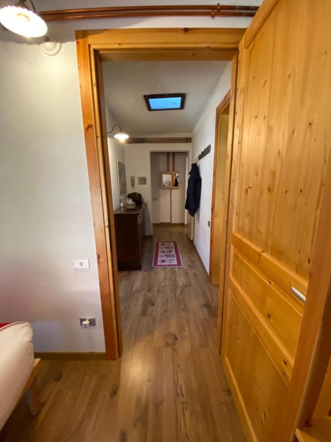 Apartamento Mansarda Petronilla Piazzatorre Exterior foto