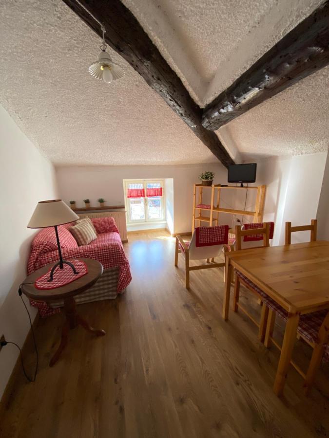 Apartamento Mansarda Petronilla Piazzatorre Exterior foto
